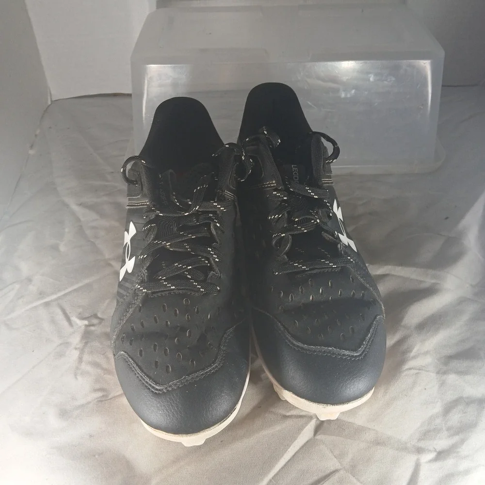Under Armour Leadoff Low RM Black White Youth Baseball‎ Cleats 5Y 3025600-001